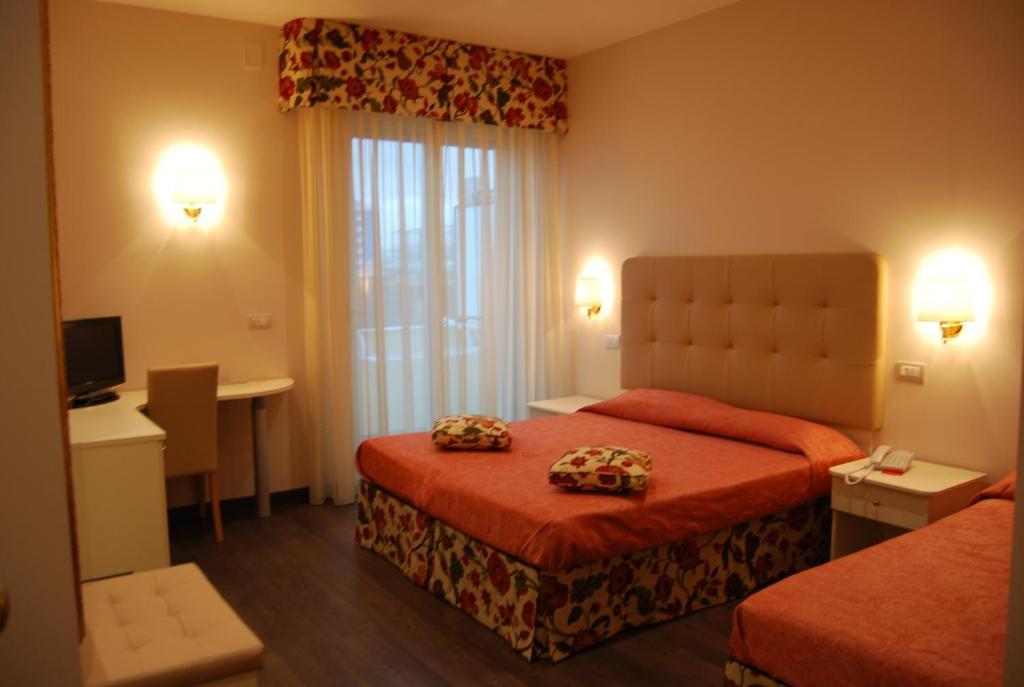 Hotel Bahia San Benedetto del Tronto Kamer foto