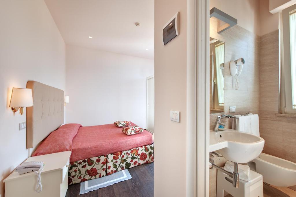 Hotel Bahia San Benedetto del Tronto Kamer foto