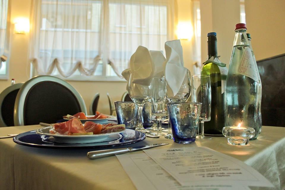 Hotel Bahia San Benedetto del Tronto Buitenkant foto