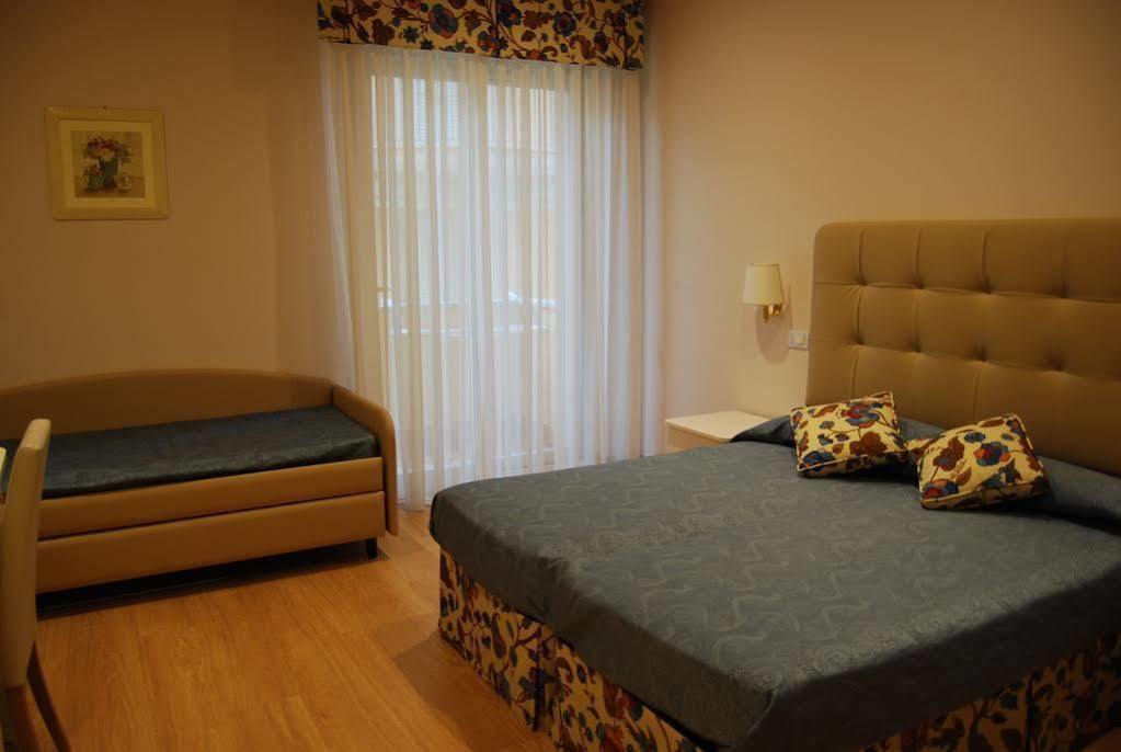 Hotel Bahia San Benedetto del Tronto Buitenkant foto